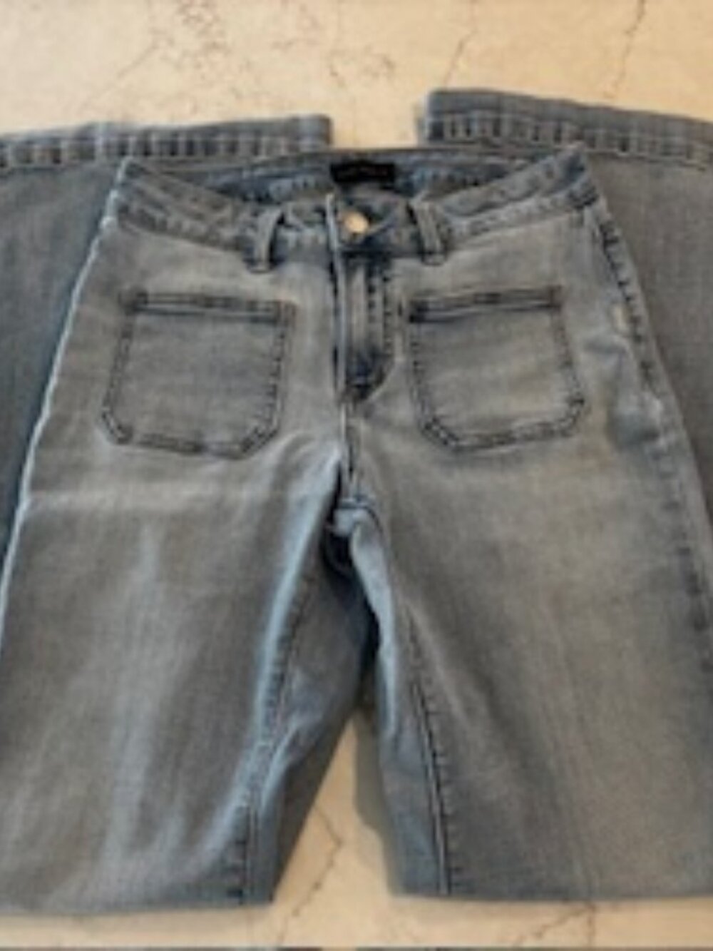 Silver Suki Flare Light Wash 28 x 32